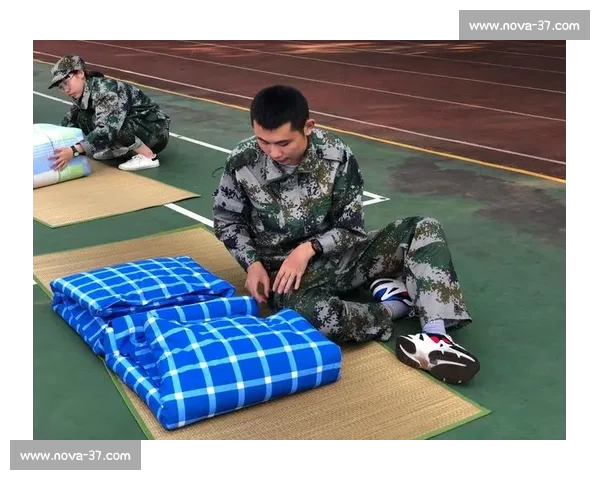 军训日记：在烈日下挥洒汗水，拉歌比赛中展现青春风采